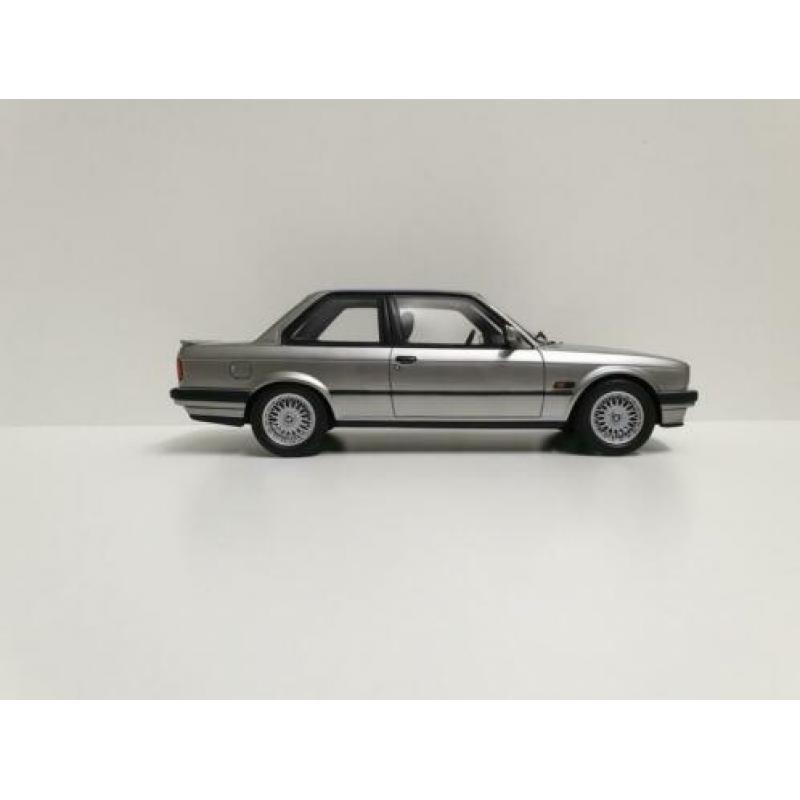 Ottomobile Bmw E30 325i Coupe 1:18 Nieuw