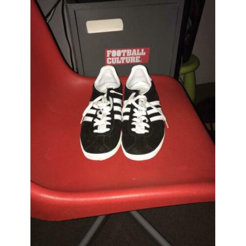 Adidas Gazelle maat 43