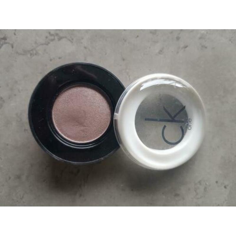 Calvin klein | eyeshadow | 720 | ZGAN