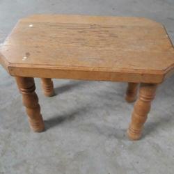 Melkkrukje klein tafeltje bijzettafeltje mini tafel