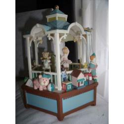 "My collection" Toys GAZEBO Members only Enesco speeldoos