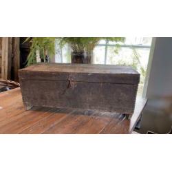 Oude houten kist