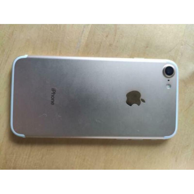 iPhone 7 goud 128 GB, met diverse hoesjes