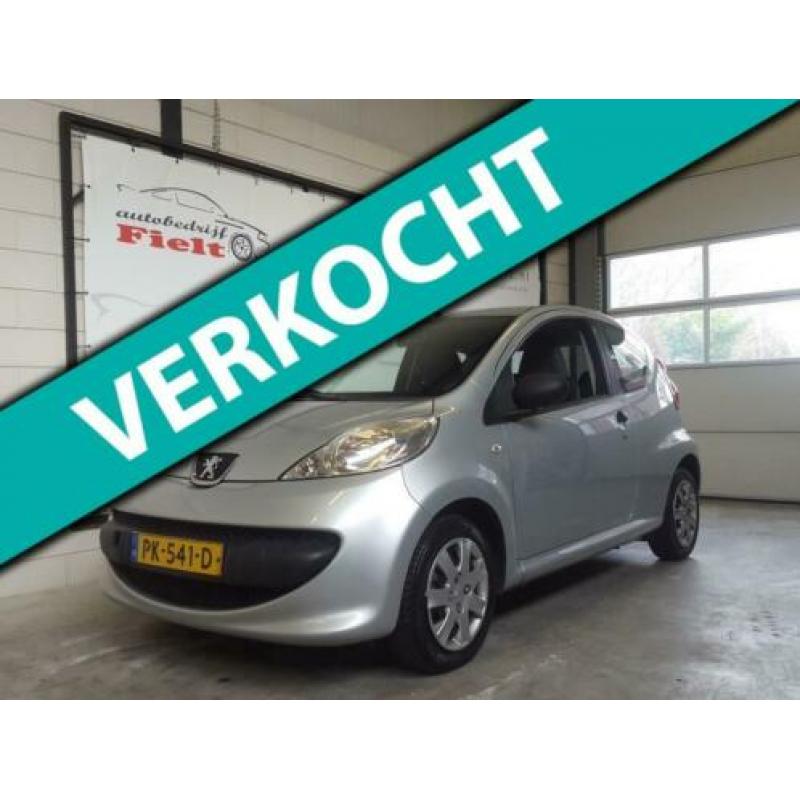 Peugeot 107 1.0-12V XR