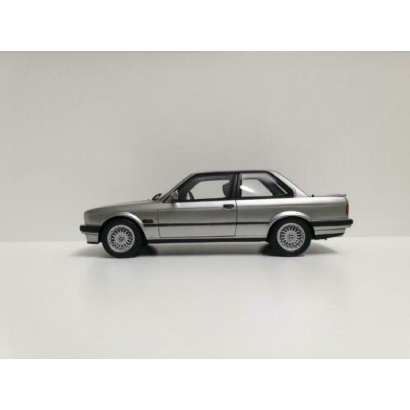 Ottomobile Bmw E30 325i Coupe 1:18 Nieuw