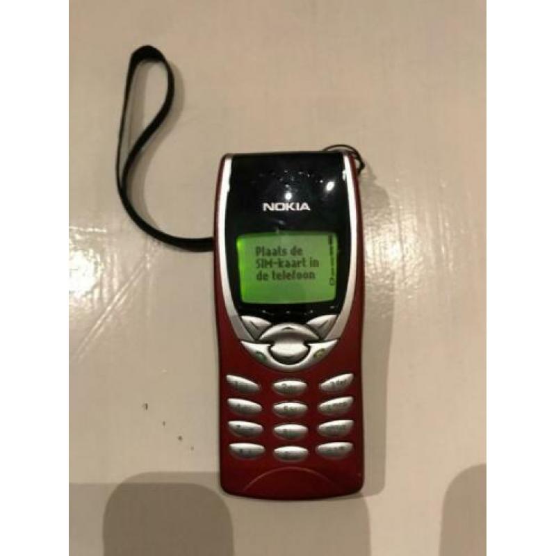 Nokia 8210 simlockvrij + verzending