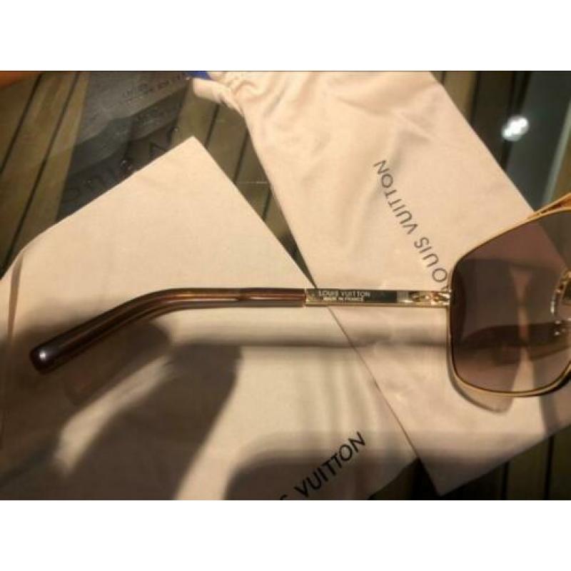 Louis Vuitton attitude goud