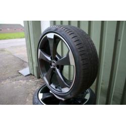 AUDI RS3 S3 A3 8V ROTOR Velgen 19 INCH ZWART Breedset