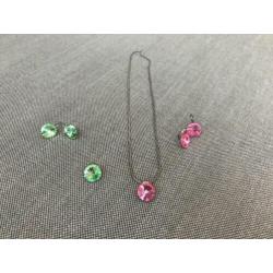 Zilverkleurige dames ketting met bijpassende oorbellen