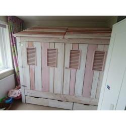 Prachtige houten kidsfactory bedstee