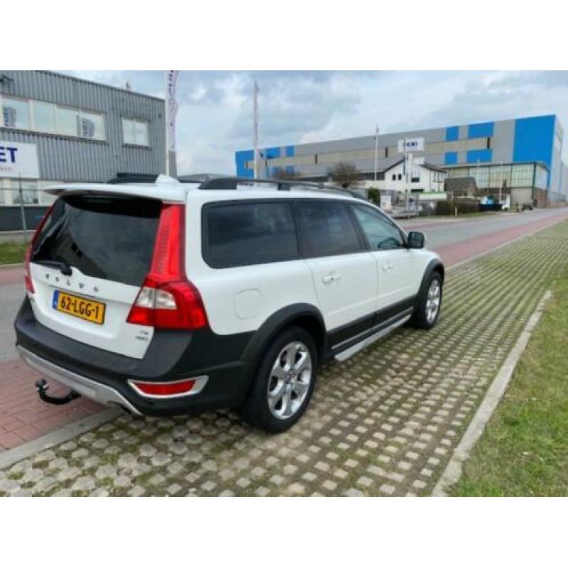 Volvo XC70 T6 286 pk AWD Aut met slechts 86.500 km