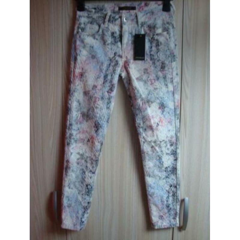 Lange nieuwe SUPERTRASH broek. Jeansmaat 28 ( 36 )