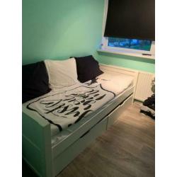 Te koop tienerbed met matras ZGAN!!