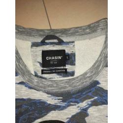 Chasin sweater mt. L