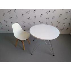 Design kindertafel CTR junior rond wit met 1 DSW stoeltje