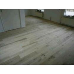 vloer laminaat leggen legger vloeren laminaatlegger pvc