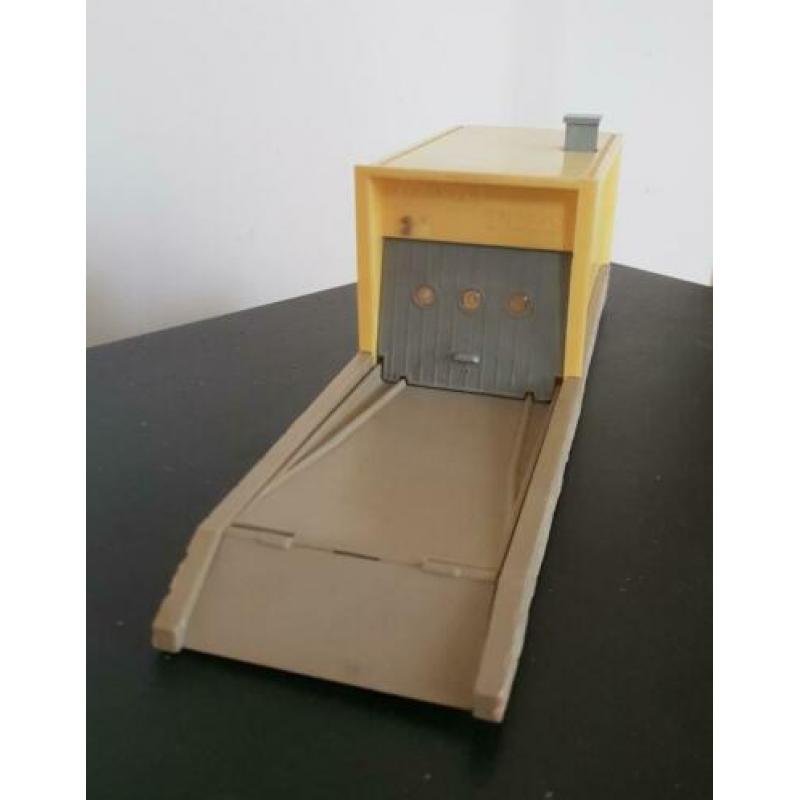 Dinky Toys 502 garage