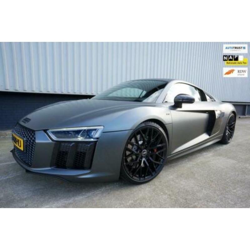 Audi R8 5.2 FSI quattro B&O Soundsystem_Sportuit_LED