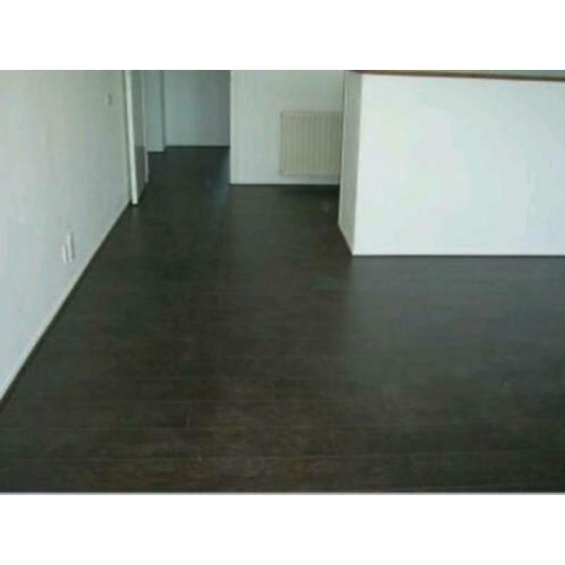 vloer laminaat leggen legger vloeren laminaatlegger pvc