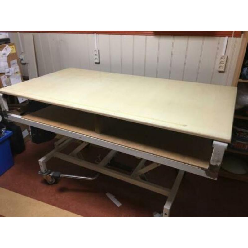 werkbank - werktafel - hydraulisch
