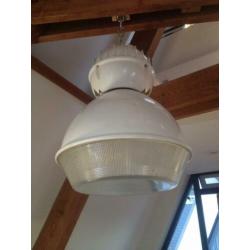 Vintage fabriekslamp wit