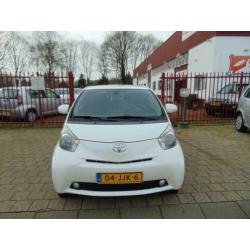 Toyota IQ 1.0 VVT-i 68pk AUTOMAAT CVT