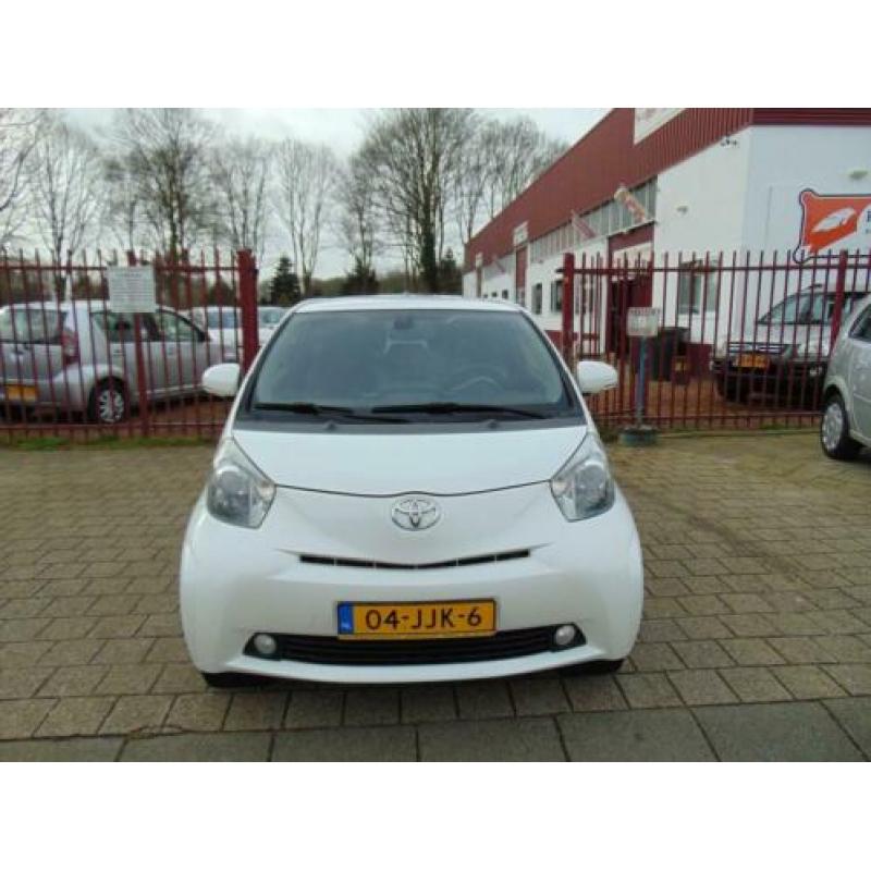 Toyota IQ 1.0 VVT-i 68pk AUTOMAAT CVT