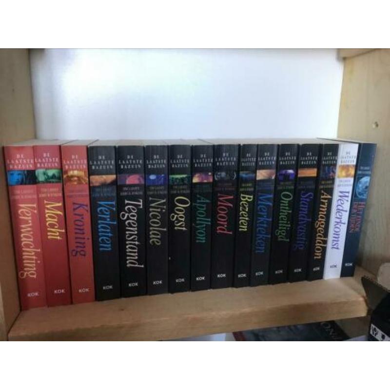 De serie de laatste bazuin in totaal 16 boeken.