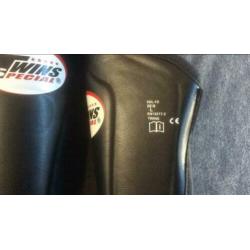 Kickbox scheenbeschermers, Twins SGL-10