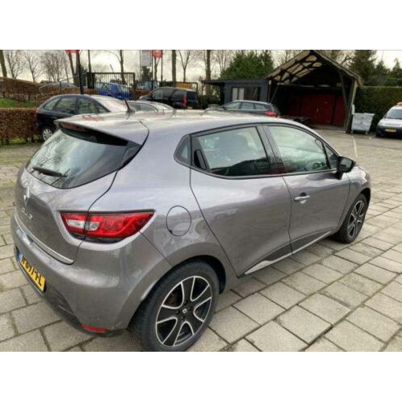Renault Clio 1.2 54KW 5-DRS 2016 Grijs (vaste prijs )