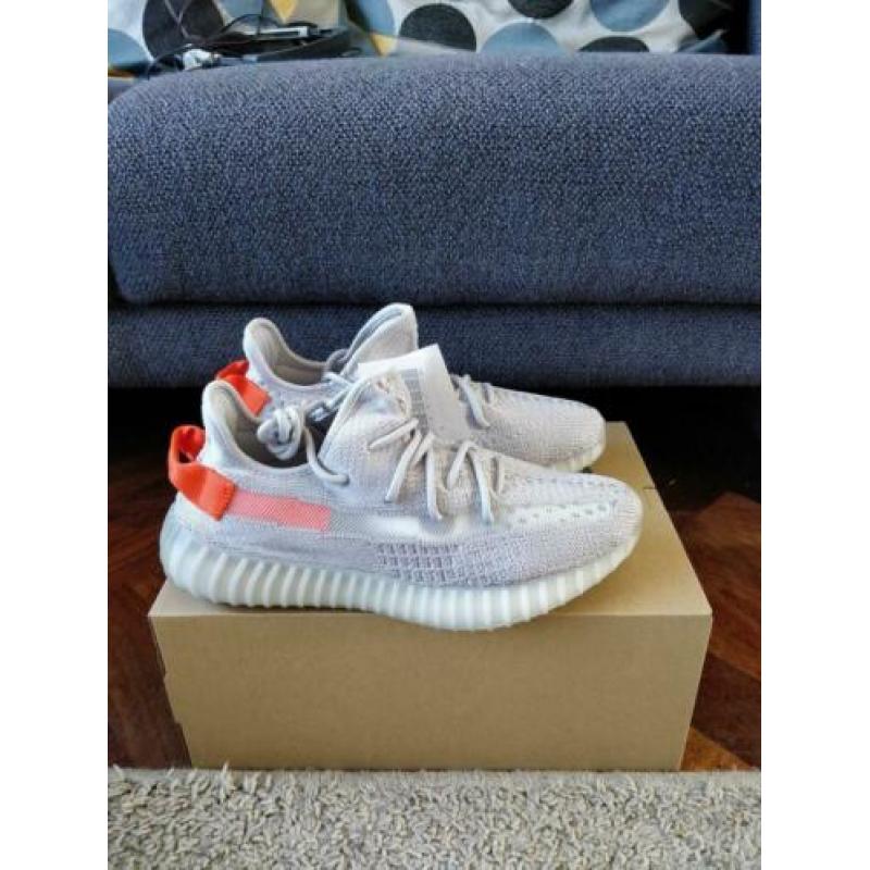 Adidas Yeezy Tail Light 42 & 42 2/3 (supreme,yeezy,Bape)