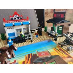 Lego 6765 Western bank en General Store