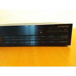 Pioneer DIGITAL SYNTHESIZER TUNER F-X44OL