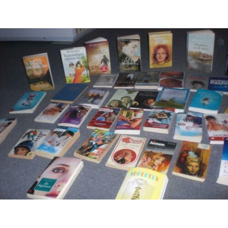 volle doos boeken 40 stuks voor €7