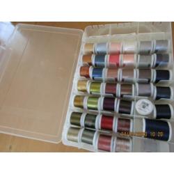 Partij 81 x Madeira Rayon in dubbele box
