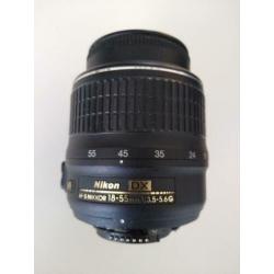 Nikon D3300 + Nikon AF-S 18-55mm VR en Nikon 55-200mm VR