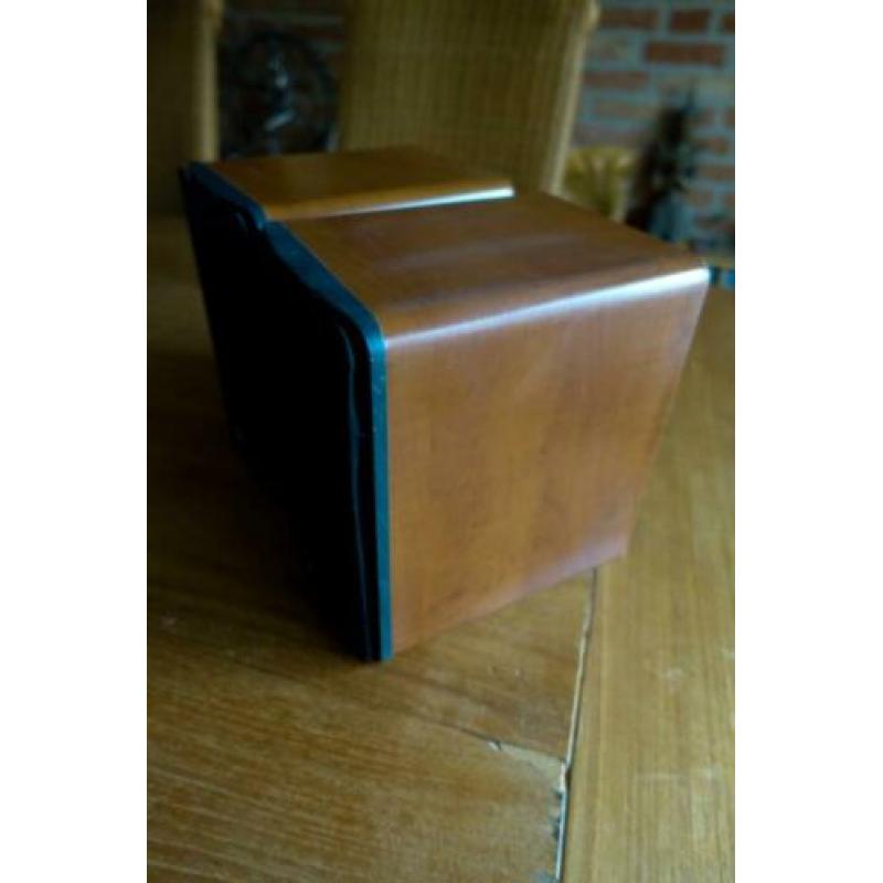 2 luidsprekers van Q Acoustics type 1010i - kersenhout