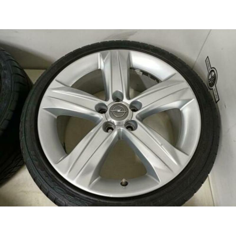 Opel Astra Zafira Vectra lichtmetaal velgen 18"inch 5x110