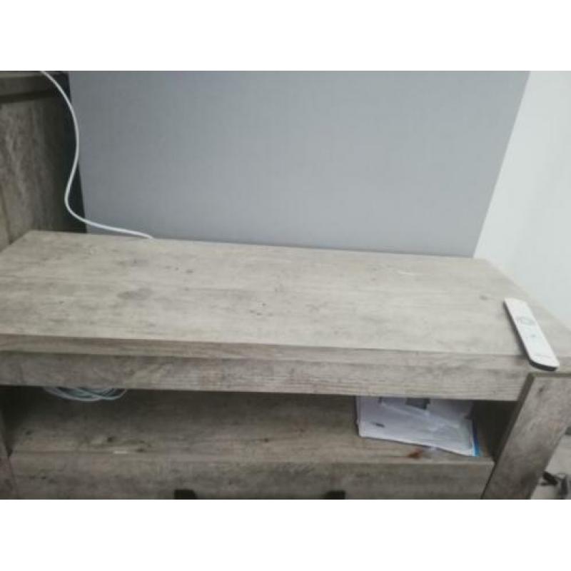 Hele mooie TV meubel in perfecte staat.