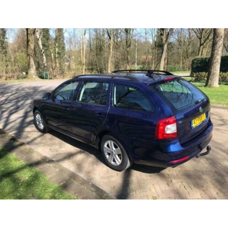 Skoda Octavia Combi 1.6 TDI Greentech Ambition Business Line