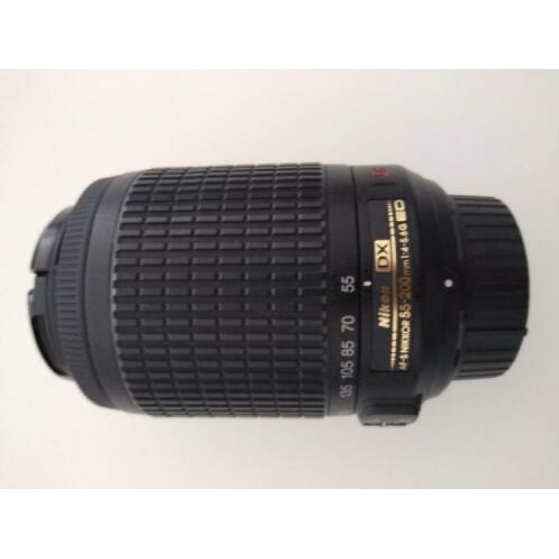 Nikon D3300 + Nikon AF-S 18-55mm VR en Nikon 55-200mm VR