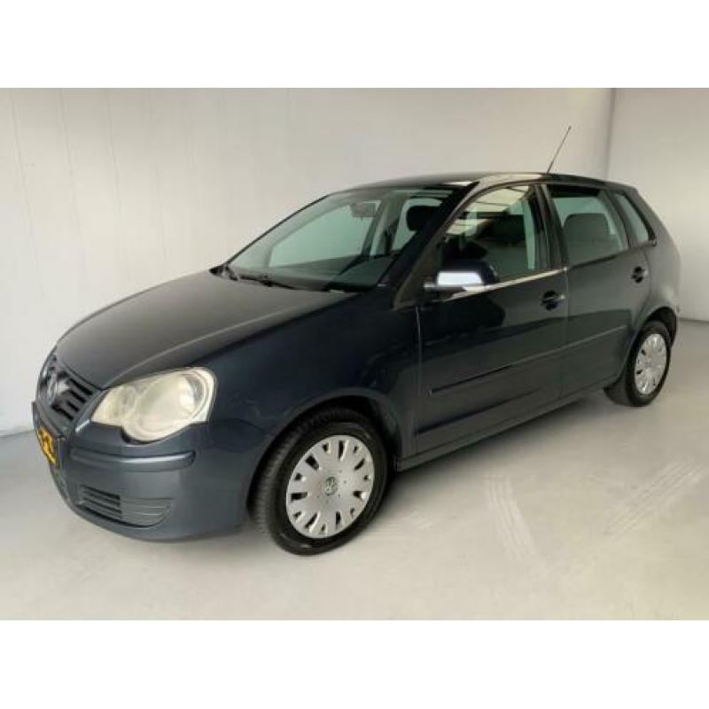 Volkswagen Polo 1.2-12V Optive 5-deurs Airco Radio/cd Elek.r