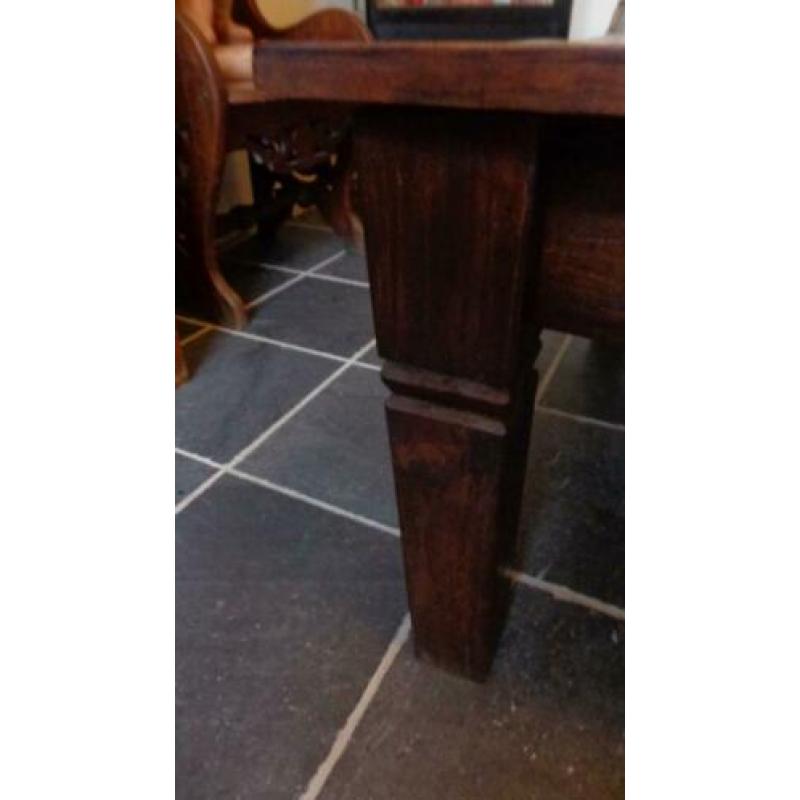 Antieke salontafel met laatje