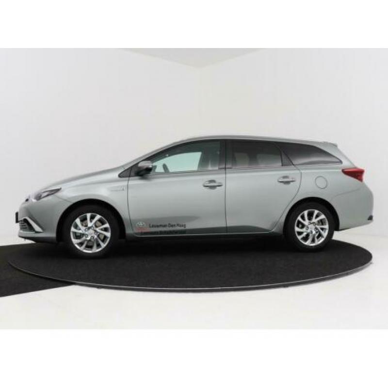 Toyota Auris Touring Sports 1.8 Hybrid Executive Automaat |