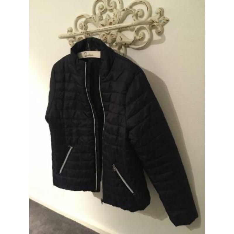Nieuw!!! Damesjack . Maat 38
