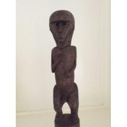 Oud authentiek Sumbanees voorouderbeeld, Sumba Indonesie art