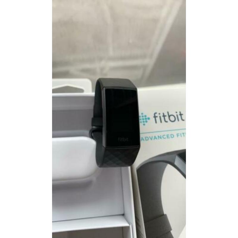 FitBit Charge 3, nieuw. Met extra bandje en oplader