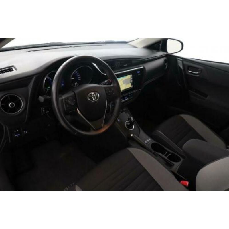 Toyota Auris 1.8 Hybrid Touring Sports Aspiration (bj 2015)
