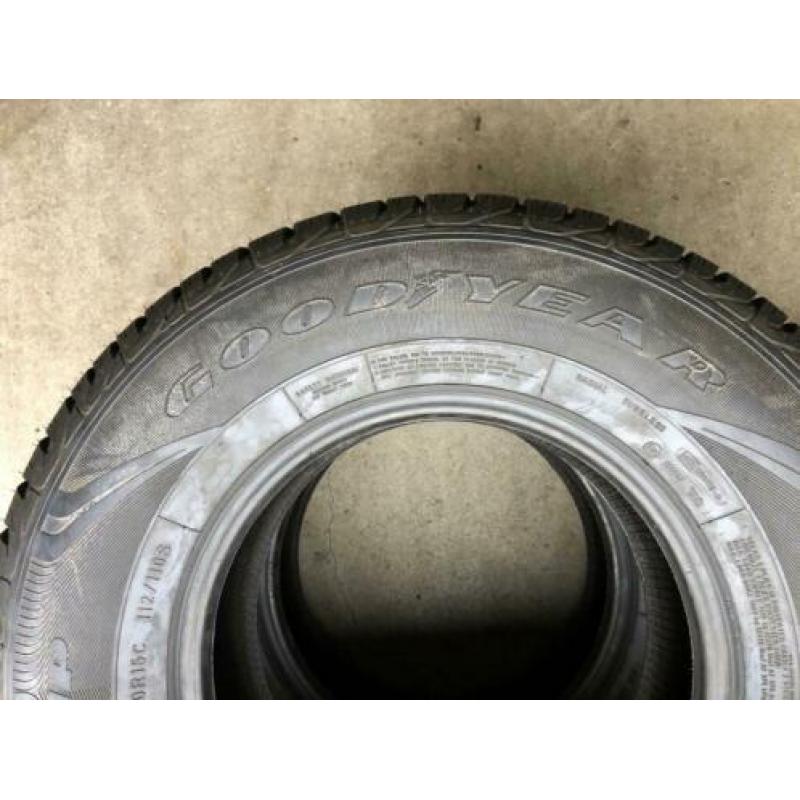 Nieuwe 255/70-15C banden 50 pst