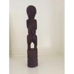 Oud authentiek Sumbanees voorouderbeeld, Sumba Indonesie art